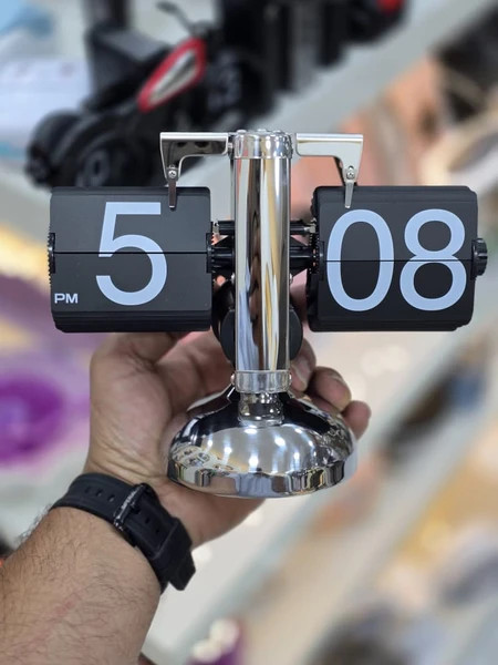 ساعت رومیزی ورقهای Flip Clock