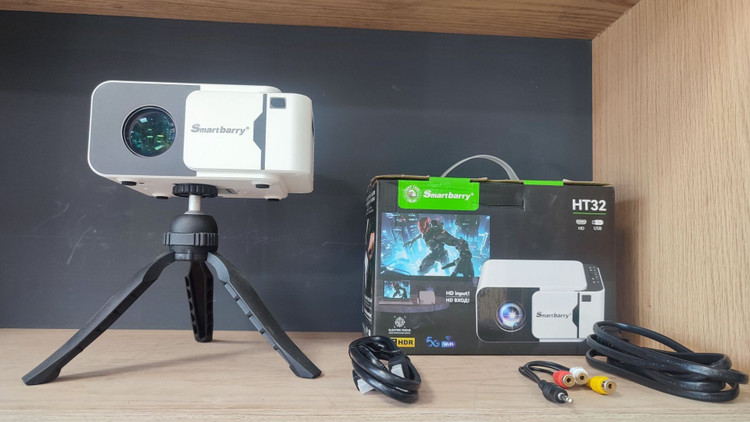 ویدیو پروژکتور Smartbarry HT32 اورجینال و دارای گارانتی