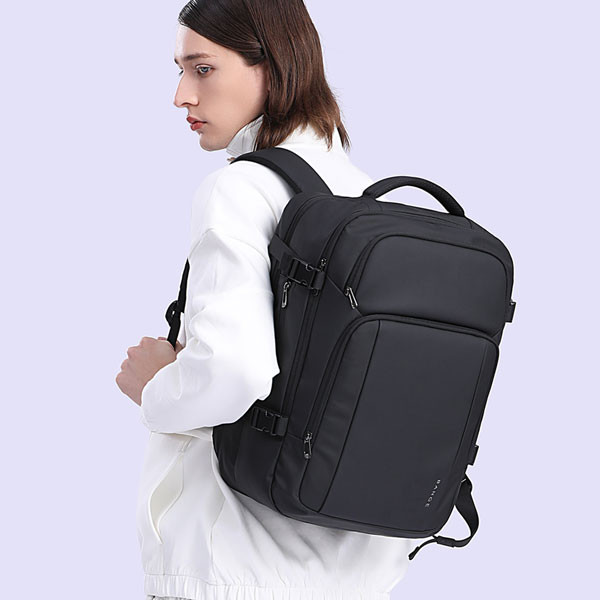 کوله پشتی مسافرتی ضدآب ۱۵.۶ اینچ بنج مدل BG-7690 اصل همراه با گارانتی